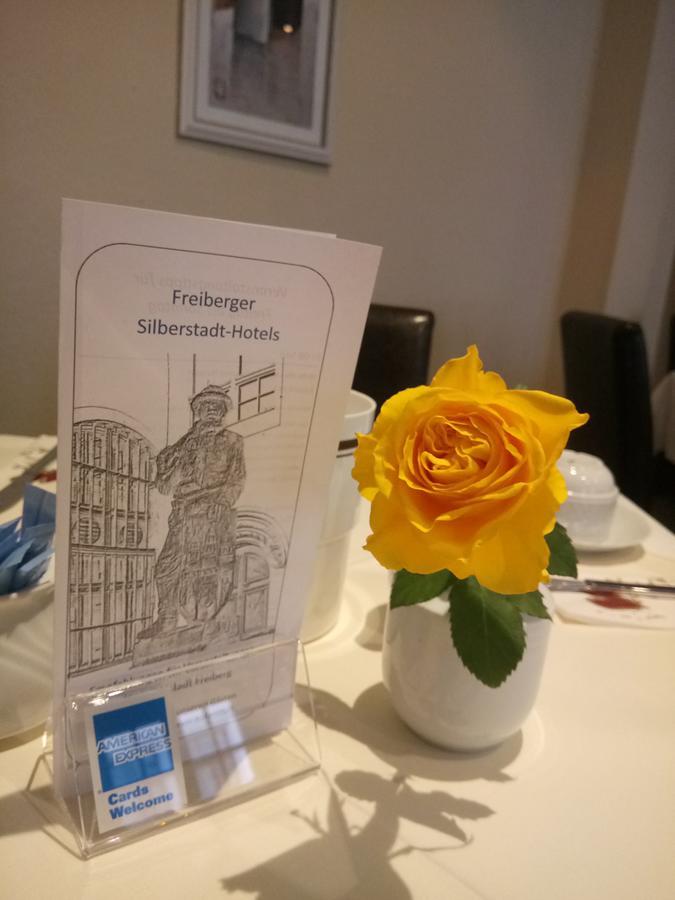Hotel Am Obermarkt Φράιμπεργκ Εξωτερικό φωτογραφία